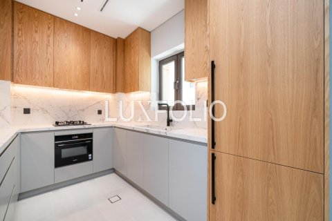 Appartamento in vendita a Downtown Dubai (Downtown Burj Dubai), Dubai, EAU 2 camere da letto, 145 mq. № 627690 - foto 9