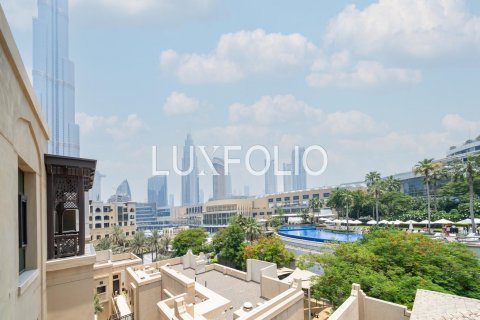 Appartamento in vendita a Downtown Dubai (Downtown Burj Dubai), Dubai, EAU 2 camere da letto, 145 mq. № 627690 - foto 22