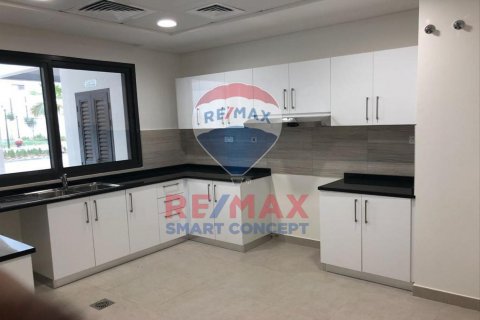 Vila di Al Salam Street, Abu Dhabi, UAE 5 bilik tidur, 288.1 meter persegi № 562800 - foto 8