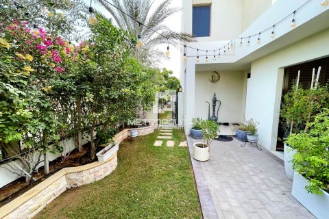 Villetta a schiera in vendita a Town Square, Dubai, EAU 4 camere da letto, 221 mq. № 592001 - foto 2