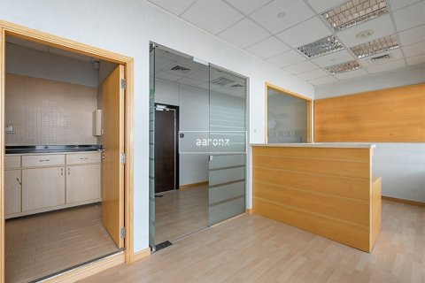 Office til leje i Jumeirah Lake Towers, Dubai, UAE 169.4 kvm № 629150 - foto 2