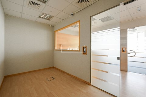 Office til leje i Jumeirah Lake Towers, Dubai, UAE 169.4 kvm № 629150 - foto 3