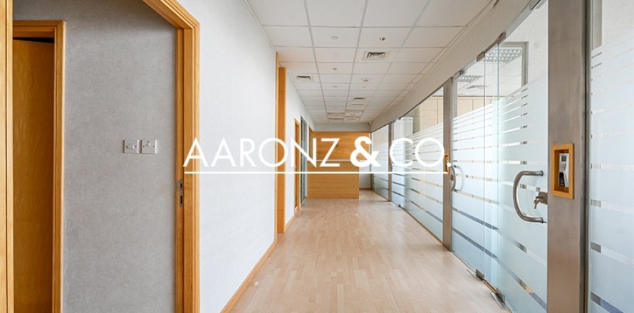 Jumeirah Lake Towers, Dubai, UAE의 사무실 169.4제곱미터 번호 629150