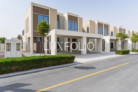 Shtëpi në qytet në The Valley, Dubai, Emiratet e Bashkuara Arabe 3 dhoma gjumi, 177 m2. № 627643 - Foto 2
