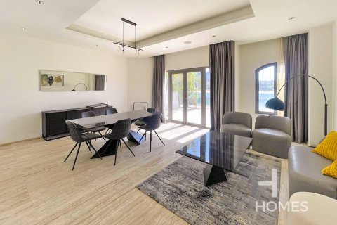 Vila v Palm Jumeirah, Dubai, SAE 4 ložnice, 465 m² Č.: 590253 - fotografie 5