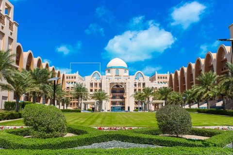 Palm Jumeirah, Dubai, संयुक्त अरब अमीरात में अपार्टमेंट, 3 बेडरूम, 271.7 वर्ग मीटर, संख्या 575333 - फ़ोटो 1