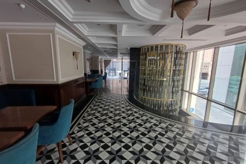 Снять в аренду магазин в Airport Road, Абу-Даби, ОАЭ 800м2, № 594617 - фото 6