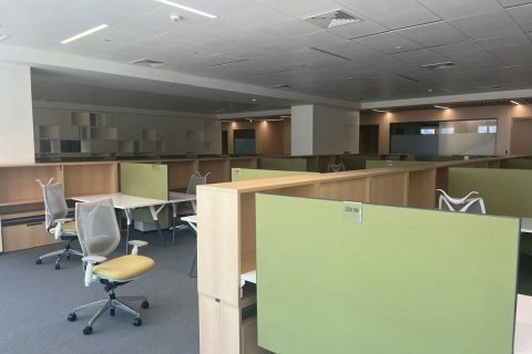 Üürile anda kontor asukohaga Al Khalidiya, Abu Dhabi, AÜE: 5800 m² Nr 594615 - pilt 12