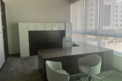 Üürile anda kontor asukohaga Al Khalidiya, Abu Dhabi, AÜE: 5800 m² Nr 594615 - pilt 1