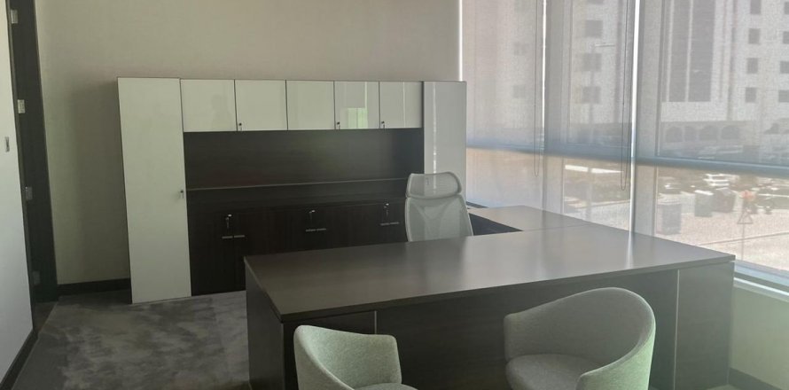 Kontor asukohaga Al Khalidiya, Abu Dhabi, AÜE: 5800 m² Nr 594615