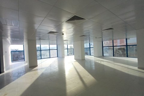 Коммерциялық жылжымайтын мүлік Airport Road, Абу-Даби, БАӘ-да 399 м² № 594616 - фото 2