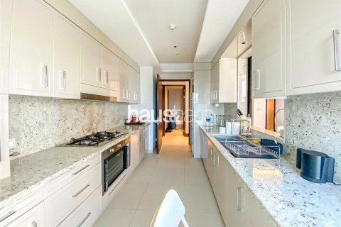 Apartmen di Downtown Dubai (Downtown Burj Dubai), Dubai, UAE 3 bilik tidur, 187 meter persegi № 626812 - foto 4