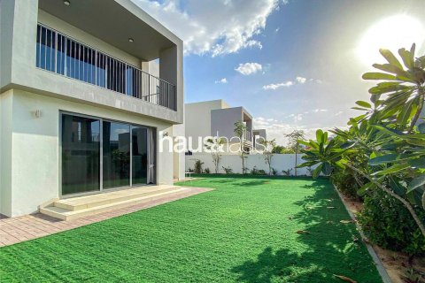 Dubai Hills Estate, Dubai, संयुक्त अरब अमीरात में विला, 3 बेडरूम, 464 वर्ग मीटर, संख्या 626814 - फ़ोटो 1