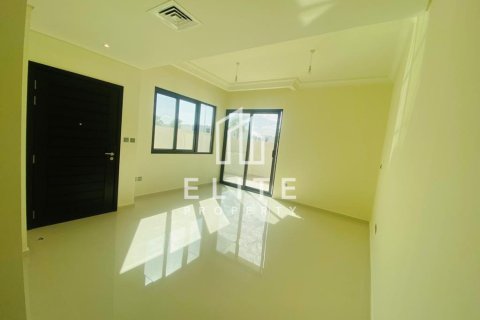 Villa in Dubai, UAE 3 bedrooms № 623452 - photo 13