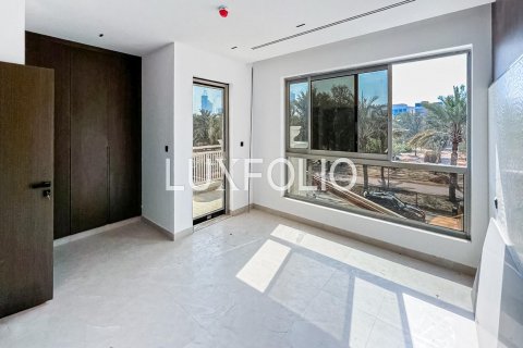 Jumeirah Village Circle, Dubai, UAE의 판매용 타운하우스 침실 4개, 285제곱미터 번호 627713 - 사진 1