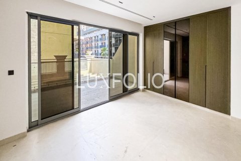 Jumeirah Village Circle, Dubai, UAE의 판매용 타운하우스 침실 4개, 285제곱미터 번호 627713 - 사진 8
