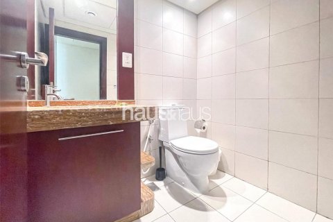 Apartment in Downtown Dubai (Downtown Burj Dubai), Dubai, UAE 2 bedrooms, 121 sq.m. № 626646 - photo 17
