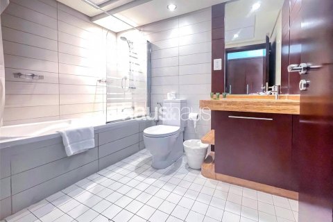 Apartment in Downtown Dubai (Downtown Burj Dubai), Dubai, UAE 2 bedrooms, 121 sq.m. № 626646 - photo 11