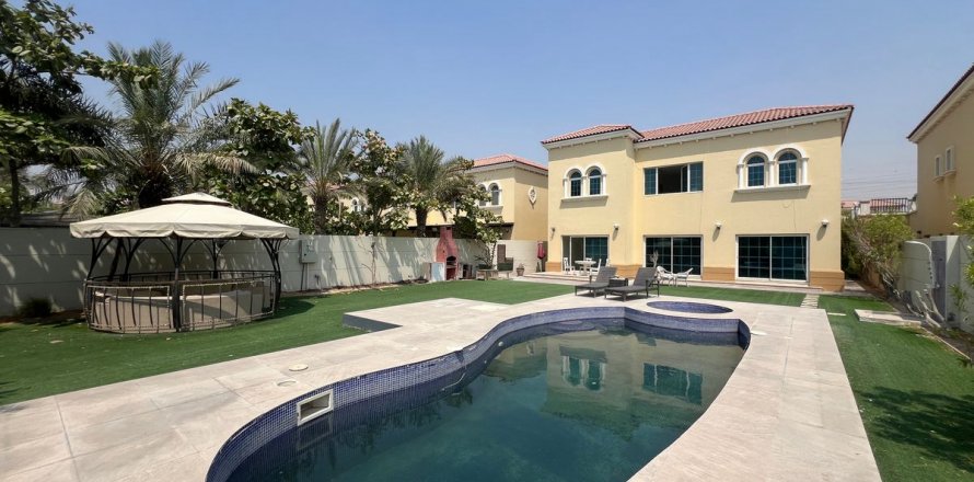Dubai, BAE’de вилла 4 yatak odası, 759.1 m² No 622925