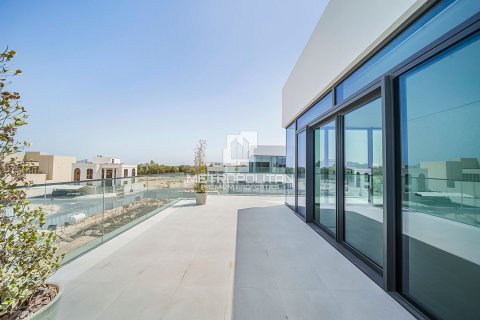 Villa in Dubai, UAE 5 bedrooms, 474 sq.m. № 593593 - photo 24