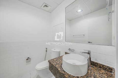 Apartment in Jumeirah Beach Residence, Dubai, UAE 2 bedrooms, 110 sq.m. № 593591 - photo 17