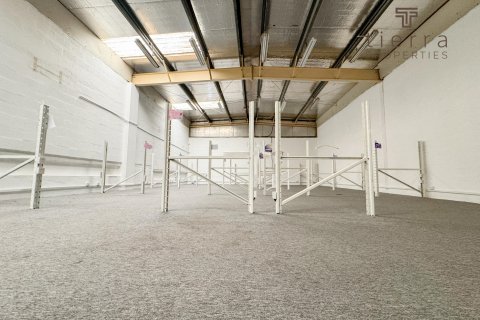 Sklad v Al Garhoud, Dubai, SAE 557.4 m² Č.: 574573 - fotografie 1