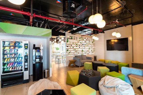 Dubai Marina、Dubai、UAE にある店舗の賃貸物件 384.6 m2、No574571 - 写真 3