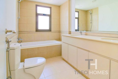 Řadový dům v Town Square, Dubai, SAE 4 ložnice, 225 m² Č.: 586716 - fotografie 10
