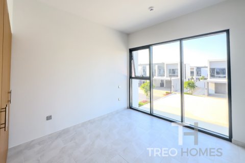 Villa sa Dubai, UAE 3 silid-tulugan, 181 sq.m. № 586715 - larawan 12