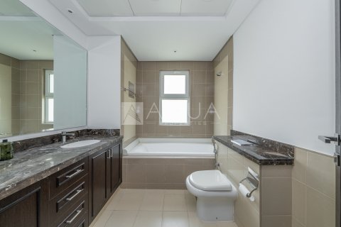 Villa in Serena, Dubai, UAE 3 bedrooms, 259.9 sq.m. № 623351 - photo 11