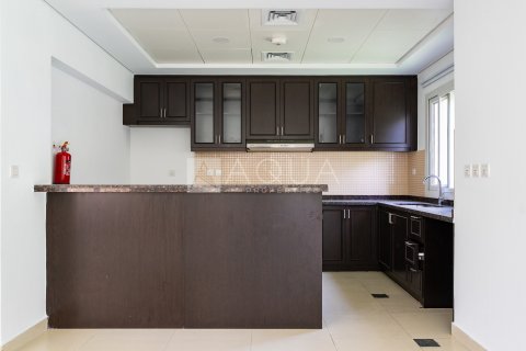 Villa in Serena, Dubai, UAE 3 bedrooms, 259.9 sq.m. № 623351 - photo 2