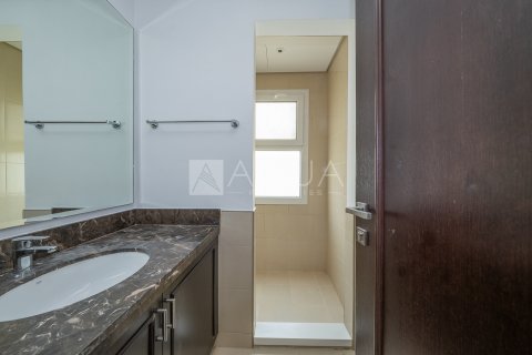 Villa in Serena, Dubai, UAE 3 bedrooms, 259.9 sq.m. № 623351 - photo 15