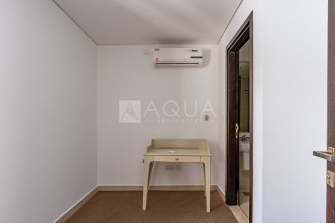Villa in Serena, Dubai, UAE 3 bedrooms, 259.9 sq.m. № 623351 - photo 4