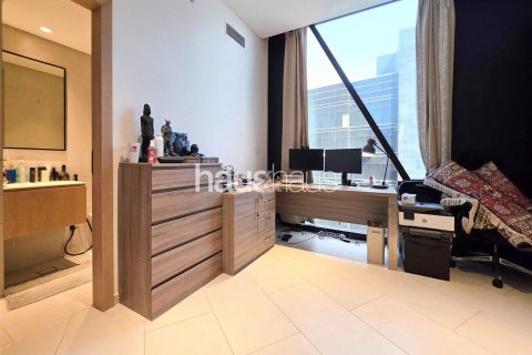 Apartament në Business Bay, Dubai, Emiratet e Bashkuara Arabe 3 dhoma gjumi, 156 m2. № 625906 - Foto 16