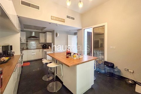 Řadový dům v Mudon, Dubai, SAE 4 ložnice, 352 m² Č.: 625905 - fotografie 11