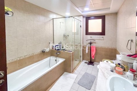 Řadový dům v Mudon, Dubai, SAE 4 ložnice, 352 m² Č.: 625905 - fotografie 15