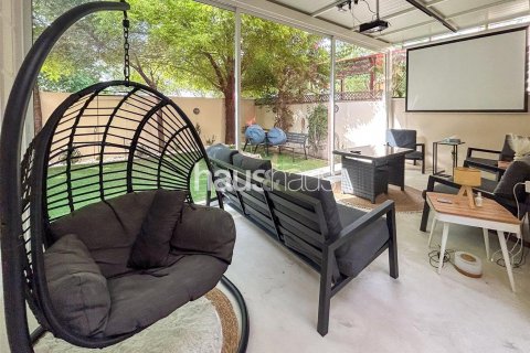 Řadový dům v Mudon, Dubai, SAE 4 ložnice, 352 m² Č.: 625905 - fotografie 8