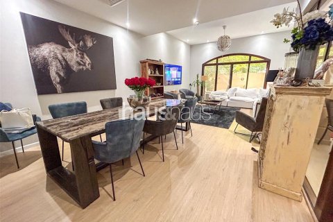 Řadový dům v Mudon, Dubai, SAE 4 ložnice, 352 m² Č.: 625905 - fotografie 3