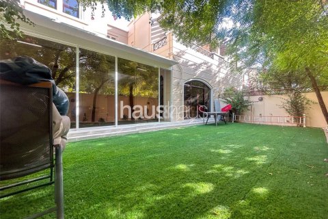 Řadový dům v Mudon, Dubai, SAE 4 ložnice, 352 m² Č.: 625905 - fotografie 23