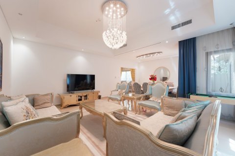 Proprietà commerciale in vendita a Al Salam Street, Abu Dhabi, EAU 269 mq. № 593912 - foto 2