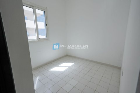 Apartment in Al Reef, Abu Dhabi, UAE 3 bedrooms, 147 sq.m. № 593910 - photo 11