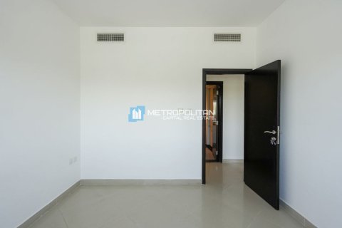 Apartment in Al Reef, Abu Dhabi, UAE 3 bedrooms, 147 sq.m. № 593910 - photo 6