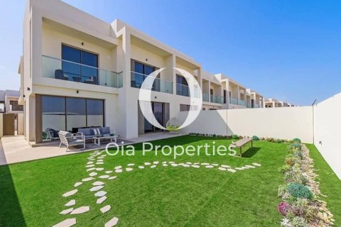 Řadový dům na Yas Island, Abu Dhabi, SAE 3 ložnice, 334 m² Č.: 608668 - fotografie 1
