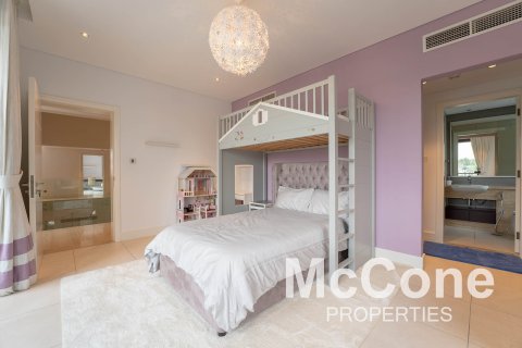 Vila di Jumeirah Golf Estates, Dubai, UAE 6 bilik tidur, 1070.34 meter persegi № 586806 - foto 14