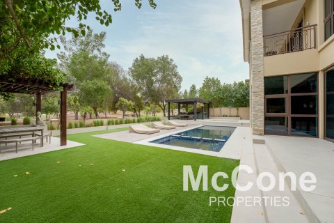 Vila di Jumeirah Golf Estates, Dubai, UAE 6 bilik tidur, 1070.34 meter persegi № 586806 - foto 26