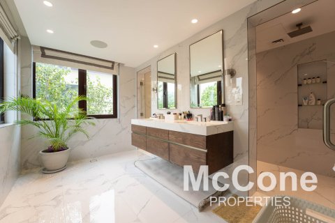 Vila di Jumeirah Golf Estates, Dubai, UAE 6 bilik tidur, 1070.34 meter persegi № 586806 - foto 20