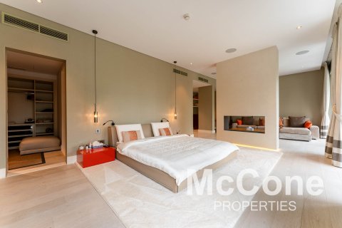 Vila di Jumeirah Golf Estates, Dubai, UAE 6 bilik tidur, 1070.34 meter persegi № 586806 - foto 17