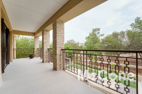 Vila di Jumeirah Golf Estates, Dubai, UAE 6 bilik tidur, 1070.34 meter persegi № 586806 - foto 21