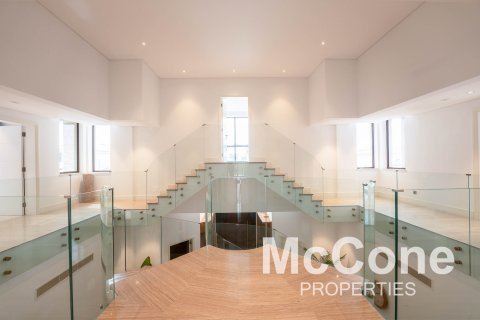 Vila di Jumeirah Golf Estates, Dubai, UAE 6 bilik tidur, 1070.34 meter persegi № 586806 - foto 19