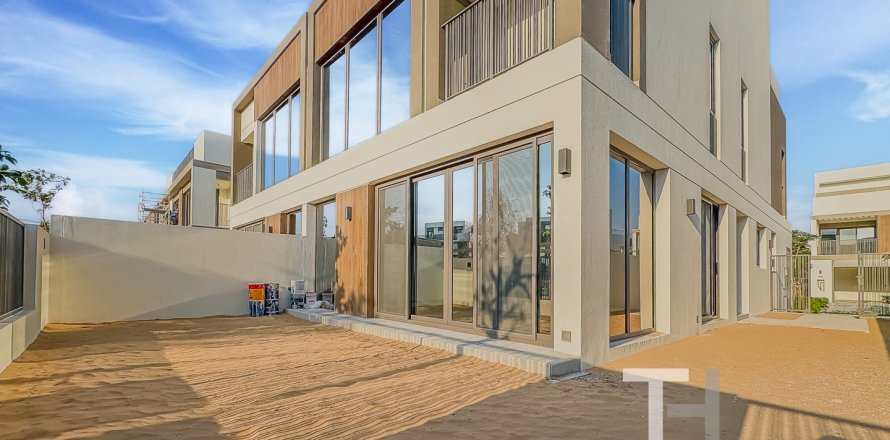 Vilă în Tilal Al Ghaf, Dubai, EAU 4 dormitoare, 317 mp.  №586616